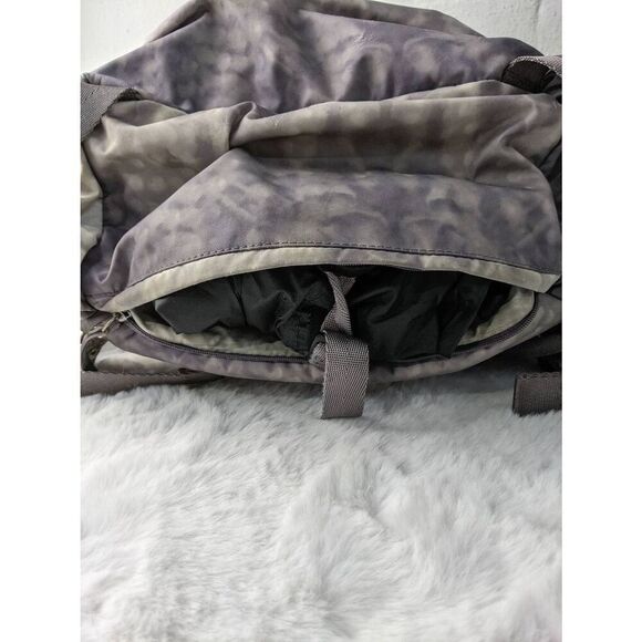 Lululemon Wanderlust Rucksack in Rare Snowy Owl Print Backpack - Picture 5 of 16